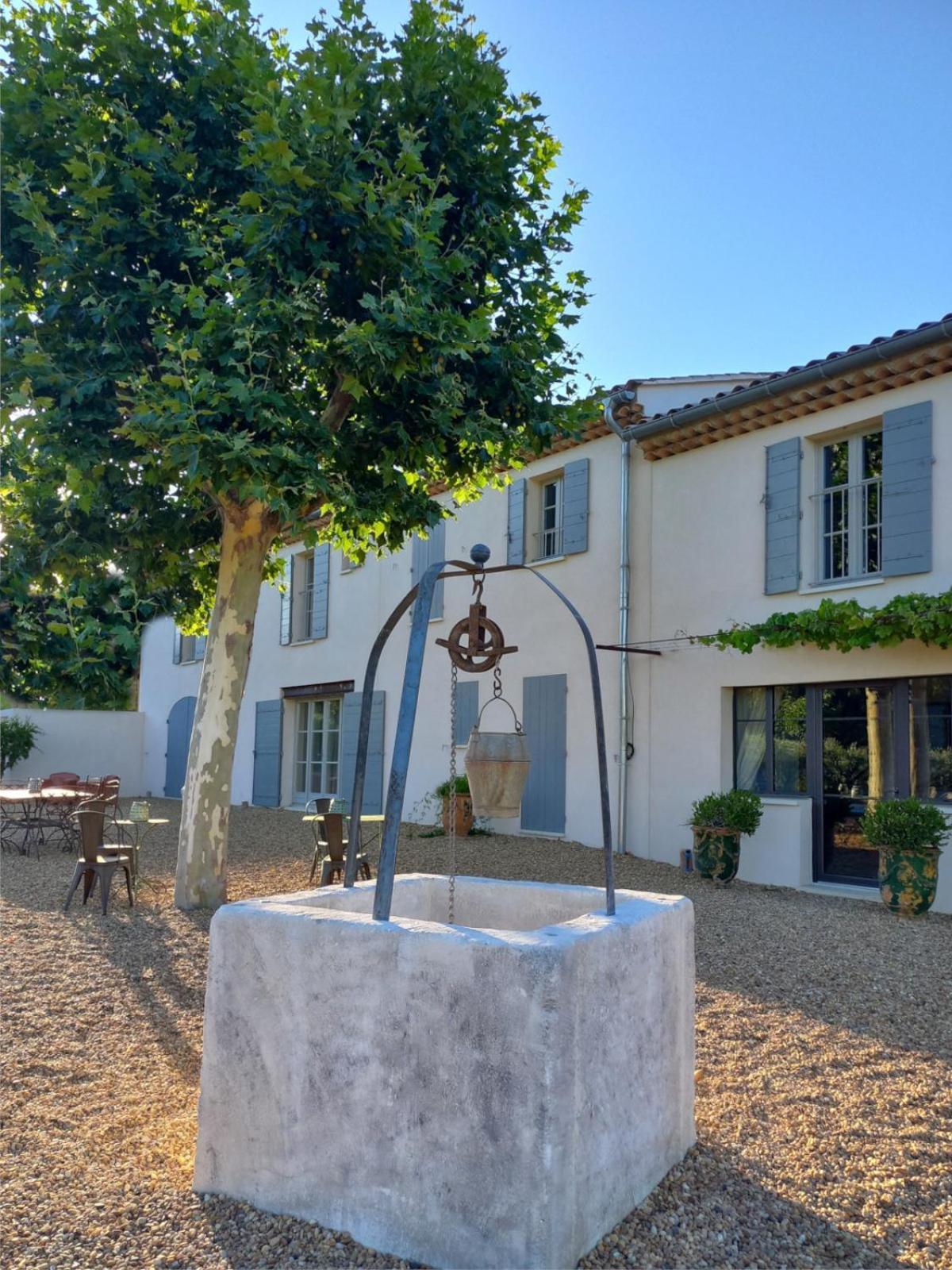 Le Mas Joséphine Saint-Rémy-de-Provence Esterno foto